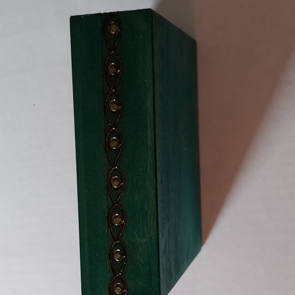 Wood Carved Jewerly/Trinket Box - Picture 2 of 6